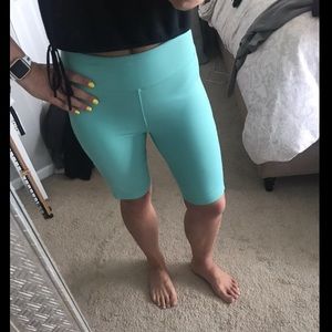 Lululemon size 10 shorts